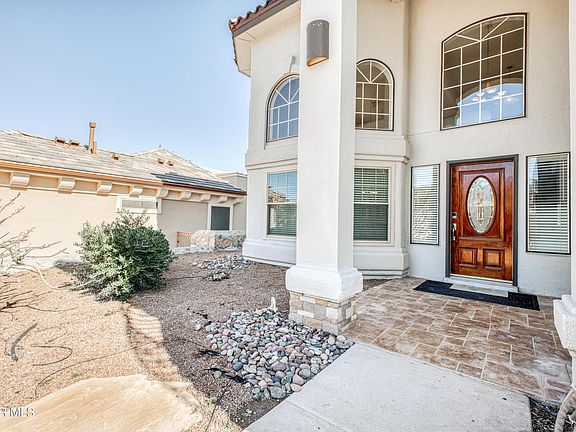 3rd image of 10816 Loma De Vida Ln