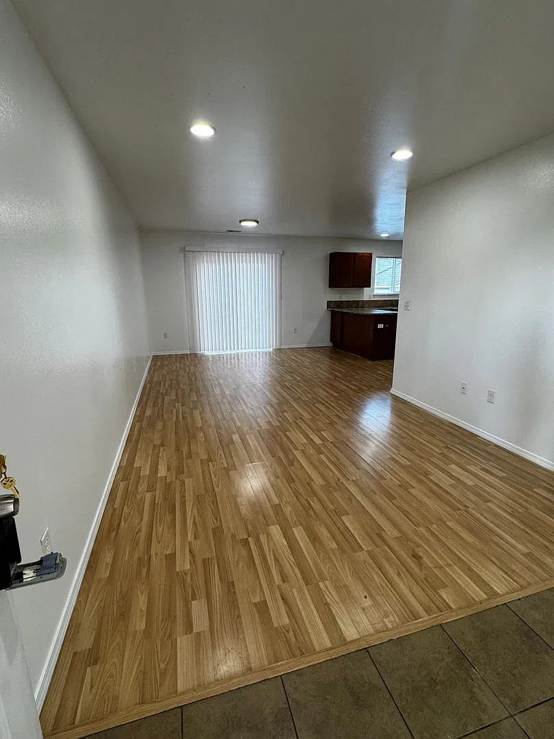 109 Mizzou Ct — Photo 3