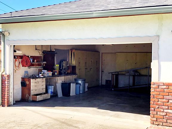 2nd image of 192 Clifford Ave