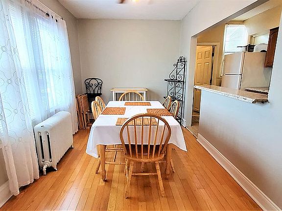 4th image of 5359 W Oxford St