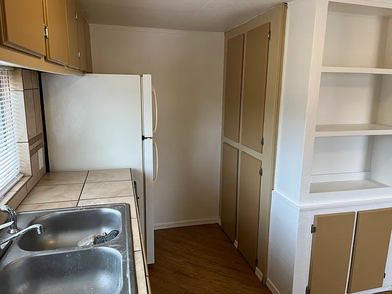 3876 E Hearne Ave — Photo 6