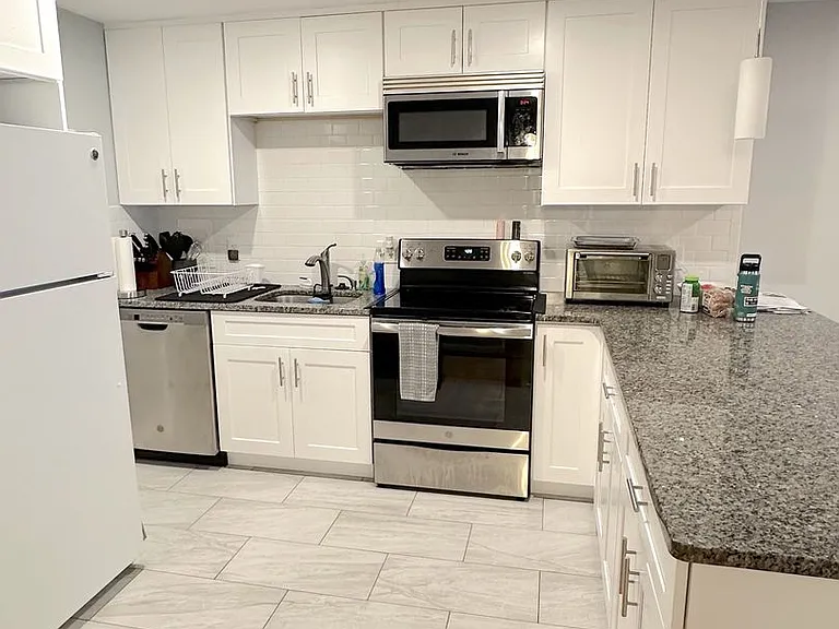125 Tremont St #3B — Photo 12