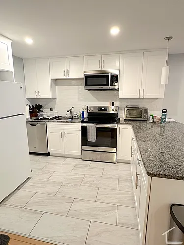 121 Tremont St Photo 1