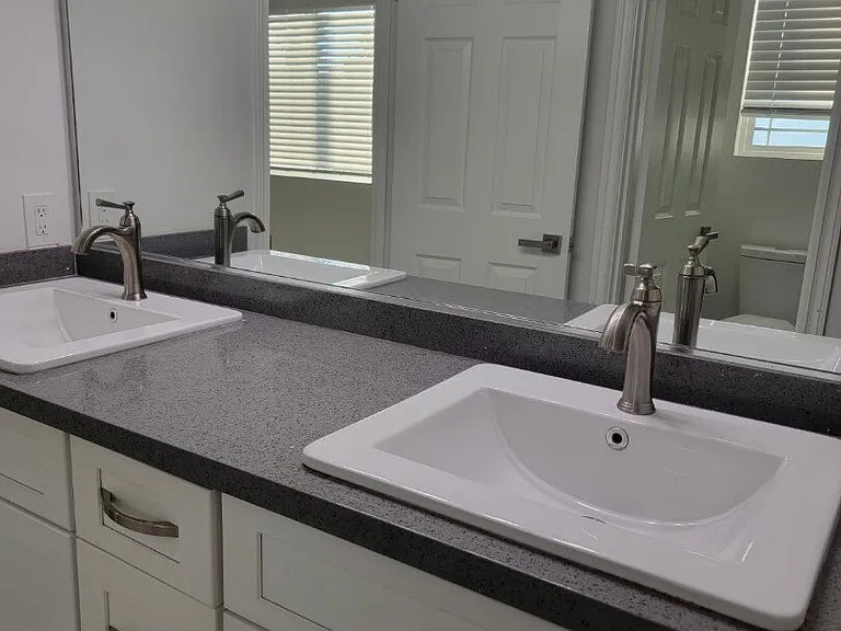 572 N Teakwood Ave #U1 — Photo 12