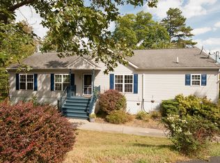 5123 Oakley Ct, Bushkill, PA 18324