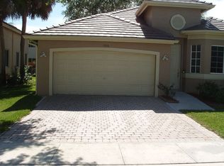 1906 NW 98th Ave, Pembroke Pines, FL 33024