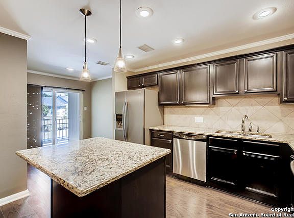 5th image of 100 Lorenz Rd APT 402
