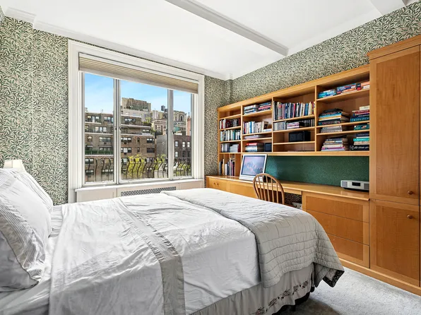 122 East 82nd Street image 9 of 12