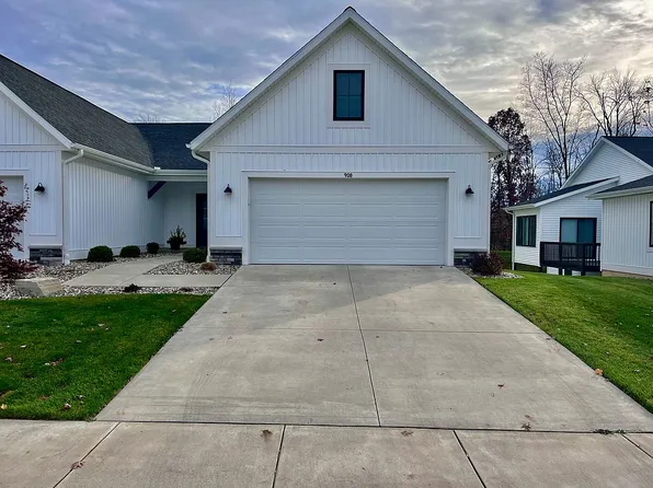 908 Harper Woods Dr SW, Byron Center, MI 49315