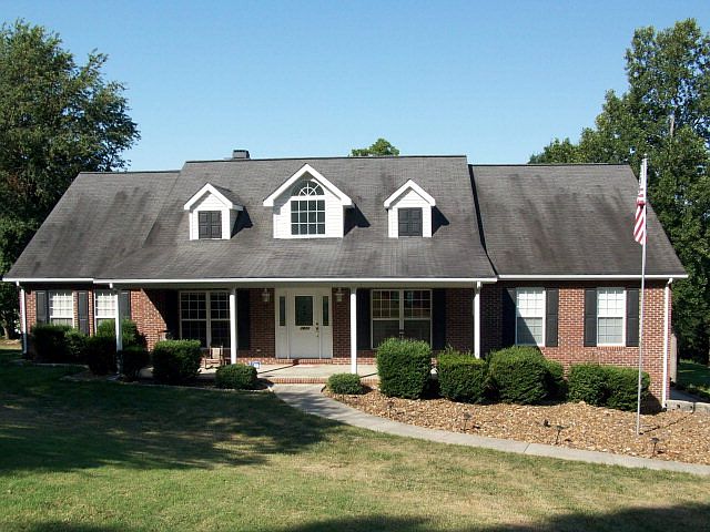 1st image of 1611 N Plantation Dr
