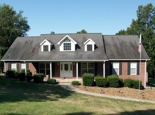 1611 N Plantation Dr, Cookeville, TN 38506