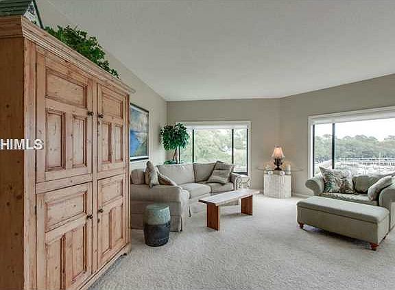 4th image of 2 Shelter Cove Ln APT 232
