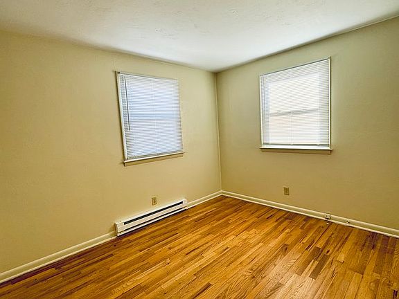 5th image of 120 New York Ave