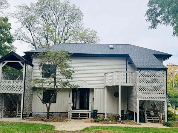 348 1st St, Batavia, IL