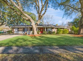 703 Crestwood St, Mary Esther, FL 32569