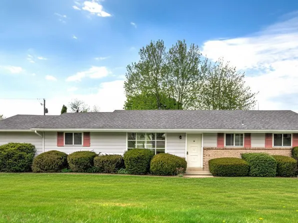 211 Birchwyn Dr, Elysburg, PA 17824