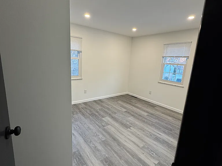 372 Sunset Rd — Photo 16