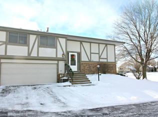 6904 Ives Ln N, Maple Grove, MN 55369