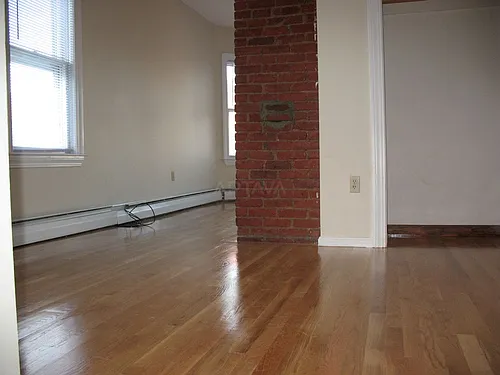 66 Morton Ave #2 Photo 1