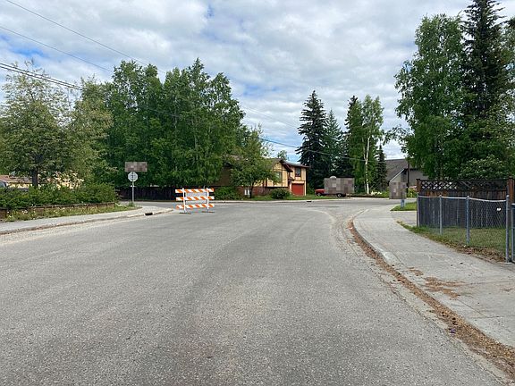 4th image of 590 Slater Dr