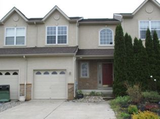 151 Sequoia Dr, Berlin, NJ 08009
