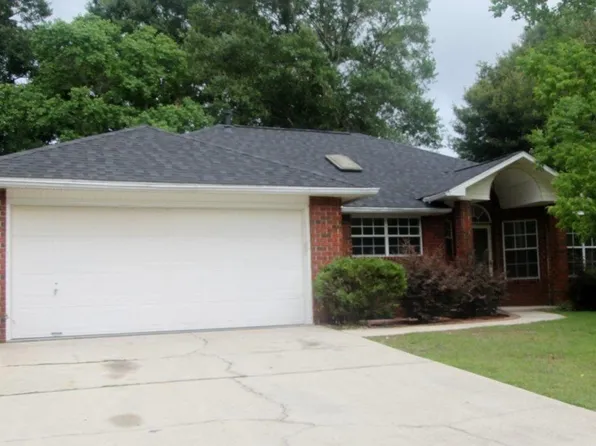 2002 Filly Rd, Cantonment, FL 32533