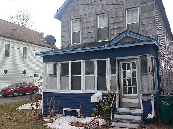 5th image of 28 Sidway St