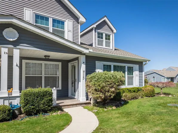713 Spring Lake Drive E, Middle Island, NY 11953