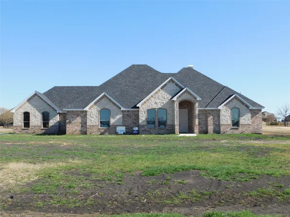 1166 Whirlaway Dr, Terrell, TX 75160