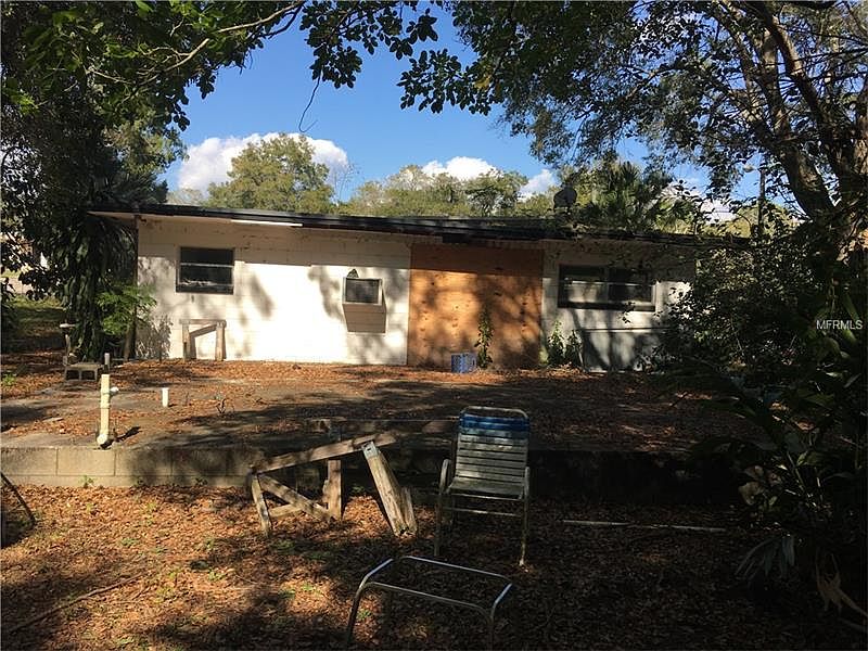1st image of 1552 Victor Dr