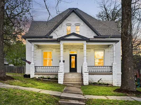 407 9th Street, Monett, MO 65708