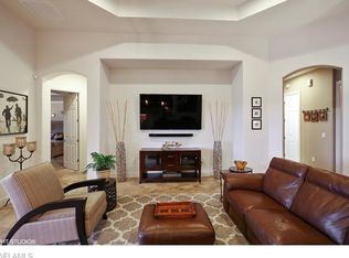 8121 Piedmont Dr, Naples, FL 34104