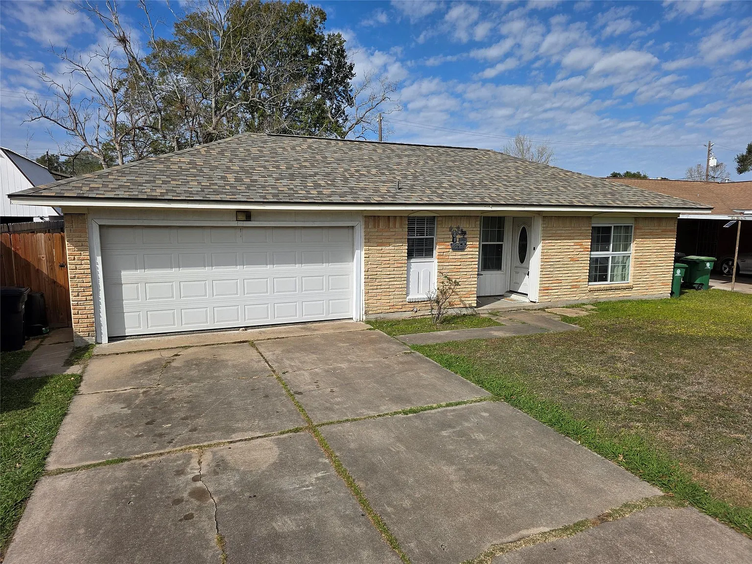 3 bed, 2.0 bath, 1127 sqft, $1,950 — Photo 1