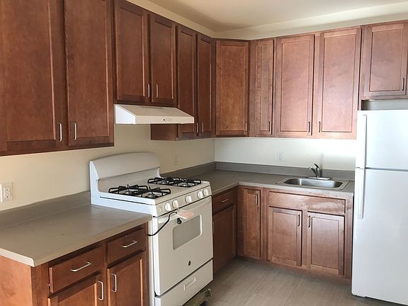2nd image of 9306 Shore Front Pkwy APT 3G