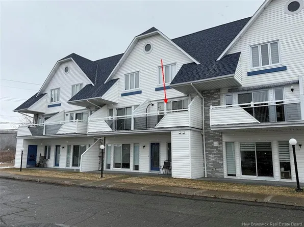 20 Du Bourg Ave #G, Edmundston, NB E3V 4C5