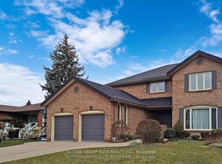 1534 Carrington Rd, Mississauga, ON L5M 2K1