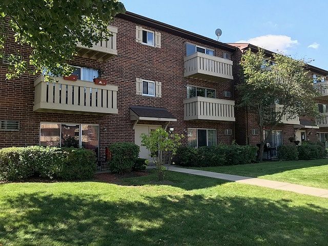 1st image of 157 Oliver Ct APT E
