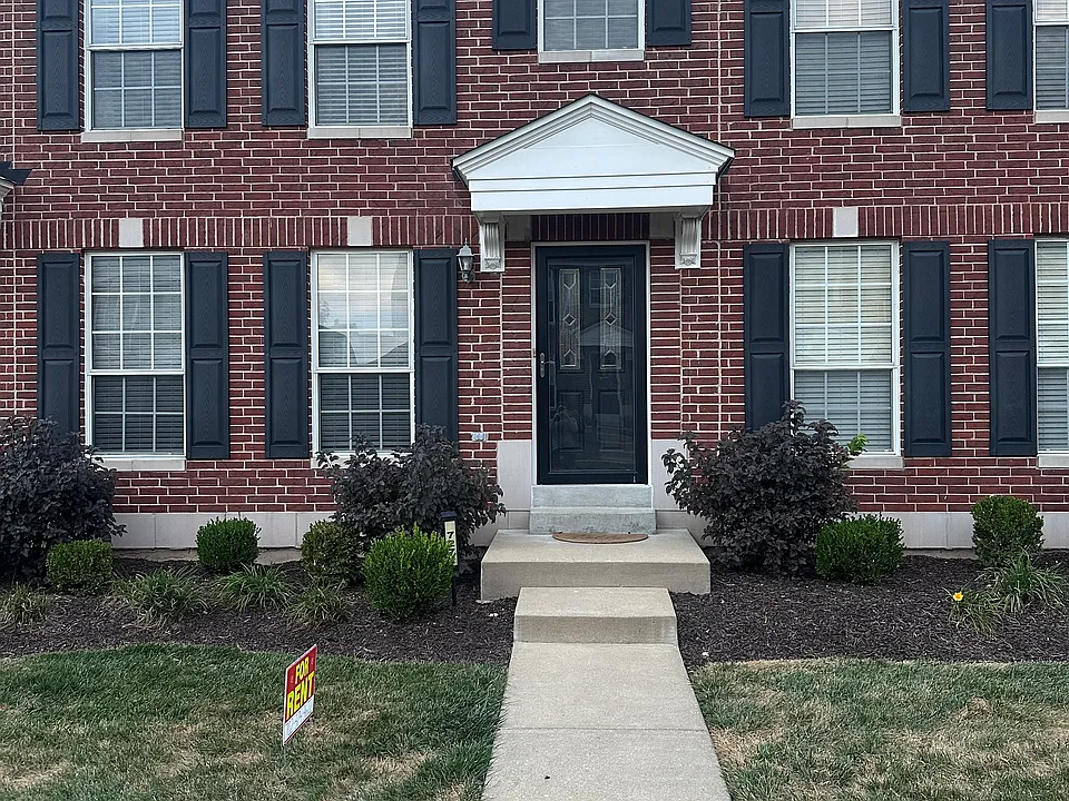 727 Hyde Dr
