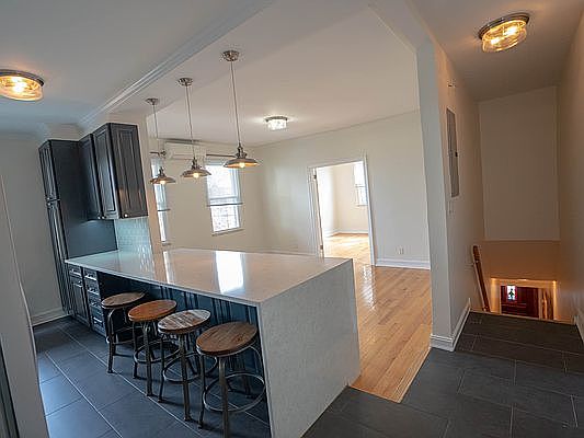 1st image of 22-52 Crescent St #2