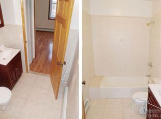 81 Waverly Ave #2F, Brooklyn, NY 11205