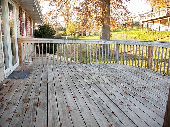4th image of 2465 Evergreen Dr