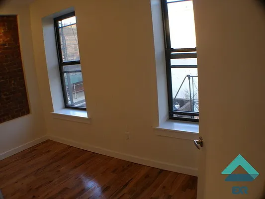 Rented by EXR | media 15