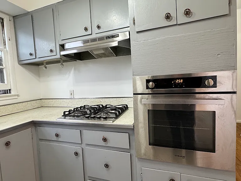 322 Franklin Ave #1 — Photo 7