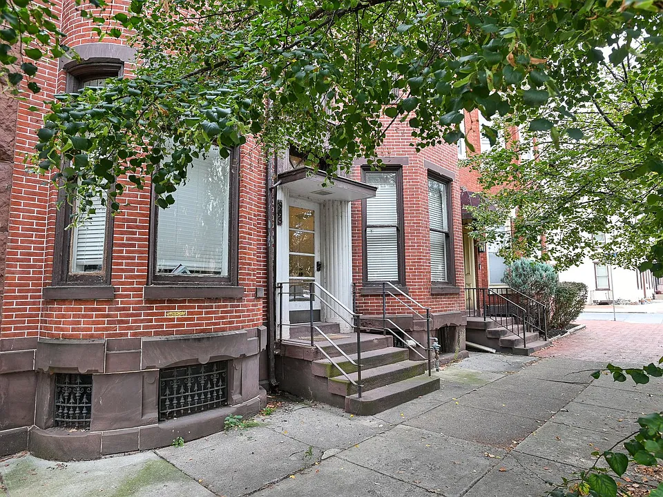 803 N 2nd St