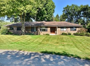 280 Wendy Ln, Bloomfield Hills, MI 48302