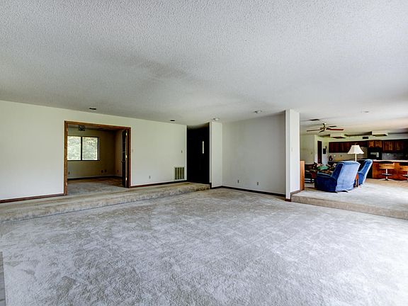 4th image of 7100 SW Westland Dr
