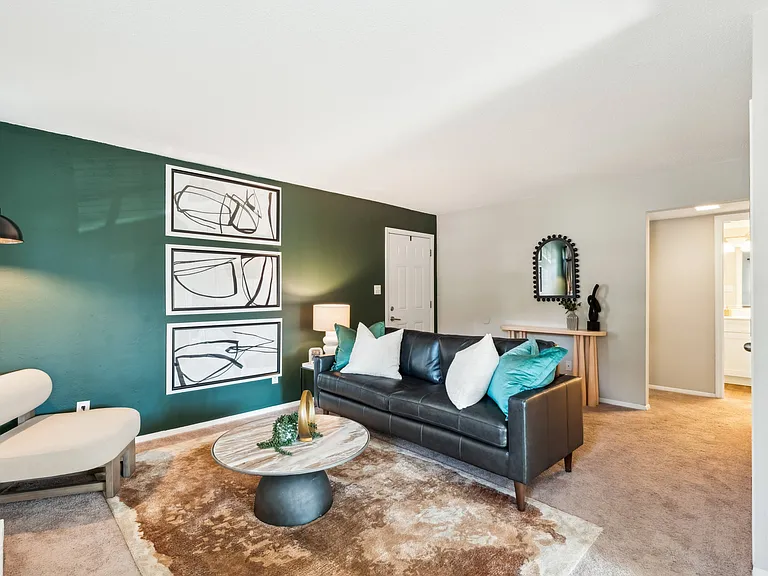 Woodcreek Apartments — Photo 15