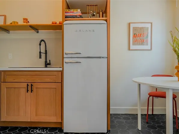 325 W 3rd St Unit 107, Long Beach, CA 90802