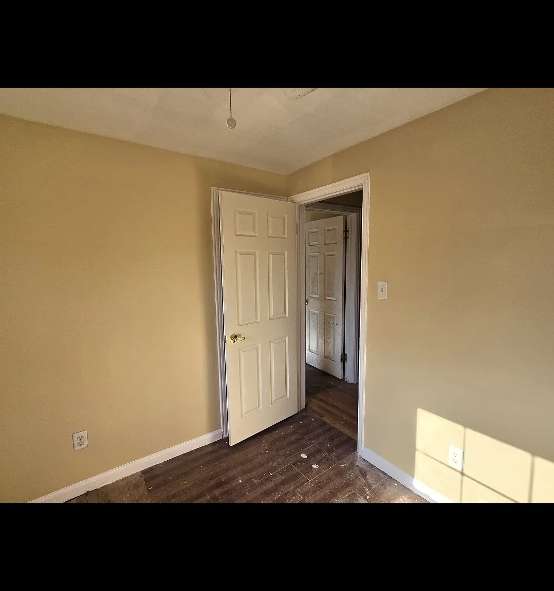 3 bed, 1.5 bath, 1374 sqft, $1,765 — Photo 2
