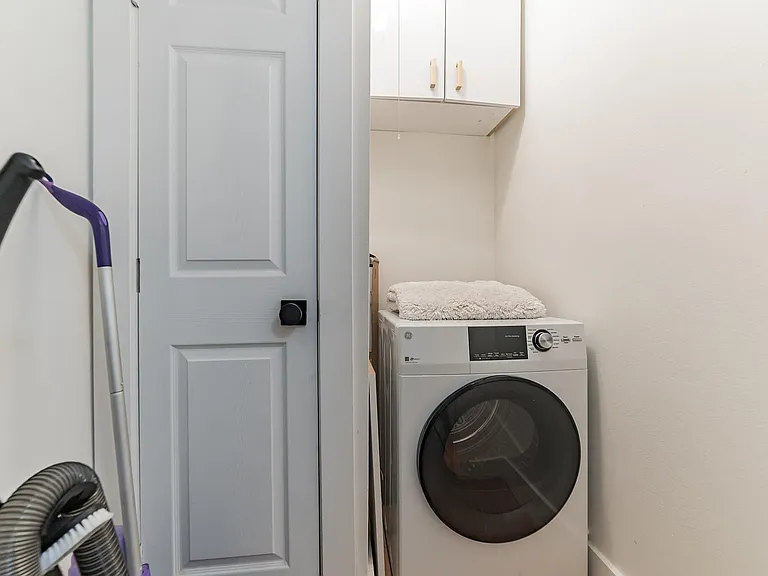 300 Crockett St #111 — Photo 18